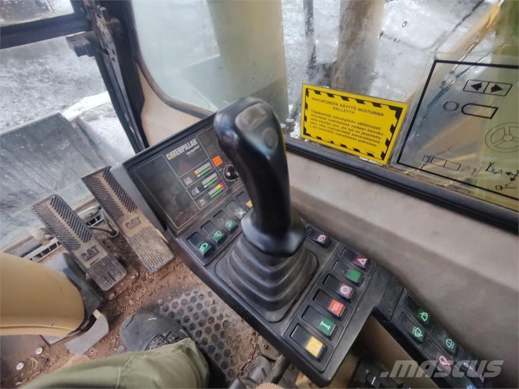 CAT M315 Excavatoare cu roti