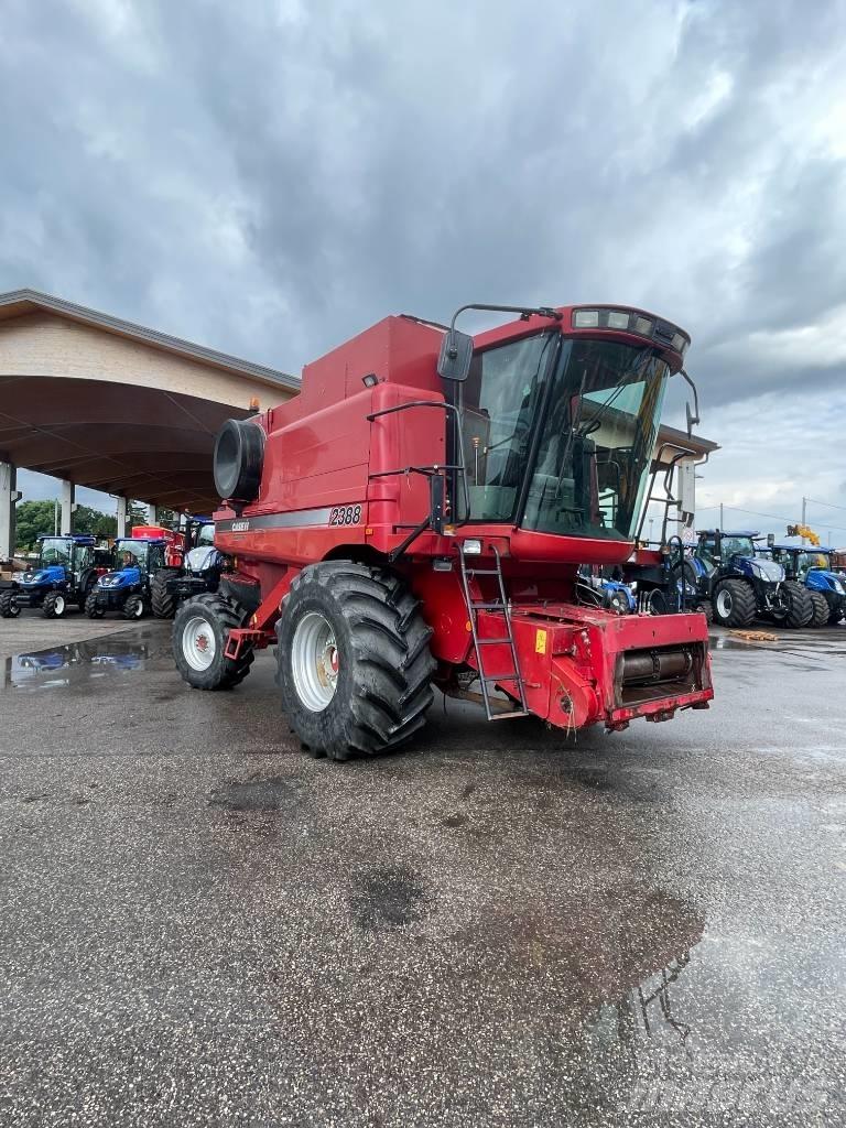 Case IH 2388 Combine de secerat