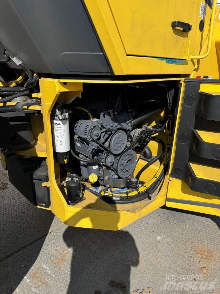 Bomag BW 202 AD-4 Cilindri compactori dubli