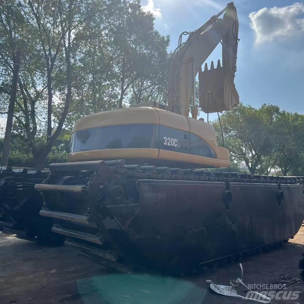 CAT 320 C Excavator amfibiu