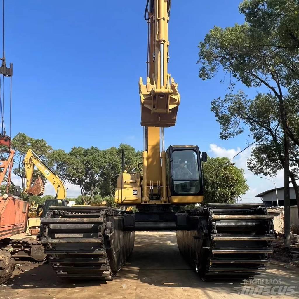 CAT 320 C Excavator amfibiu