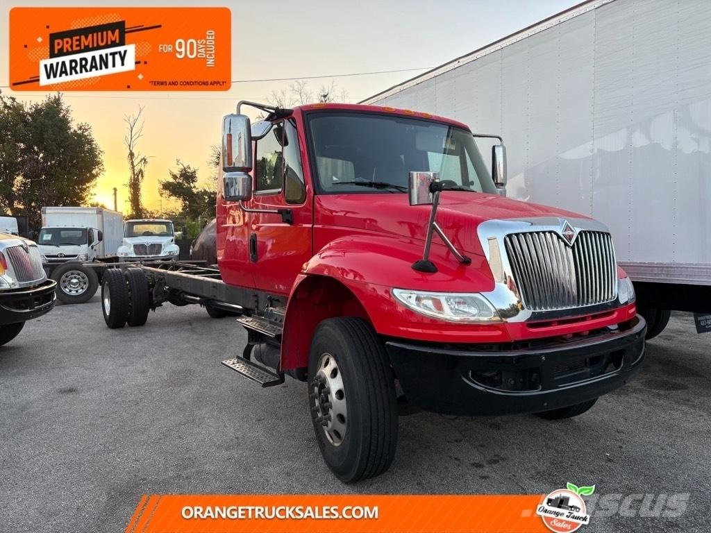 International 4300 Camion cabina sasiu