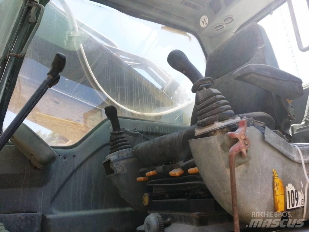 Volvo EC 460 Excavatoare pe șenile
