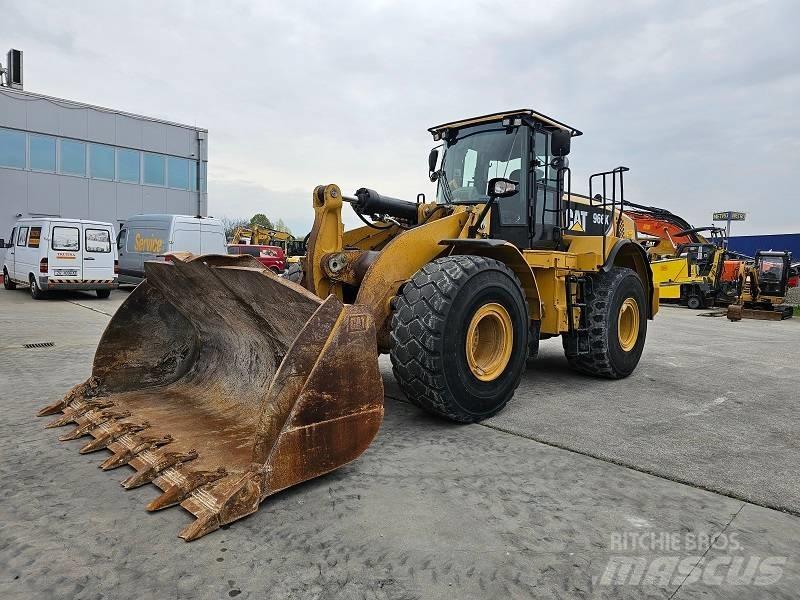 CAT 966K Incarcator pe pneuri