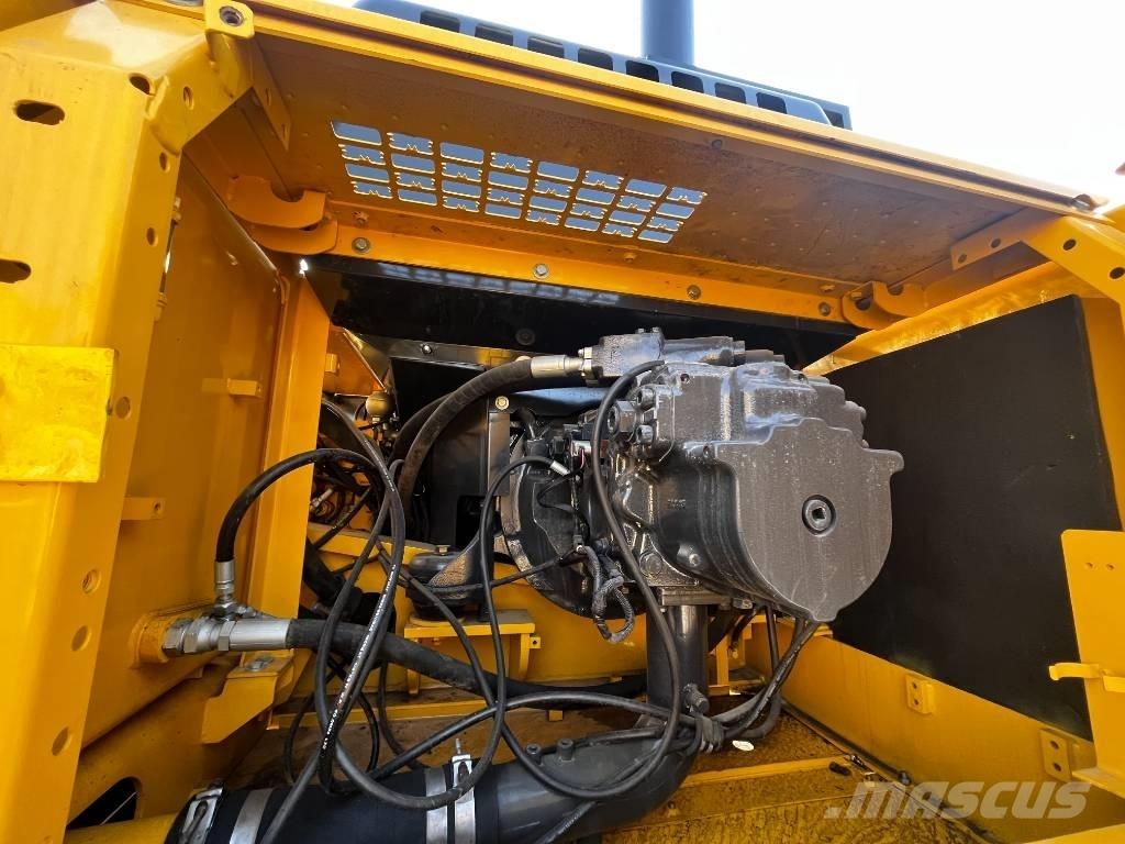 Komatsu PC 450 Excavatoare pe șenile
