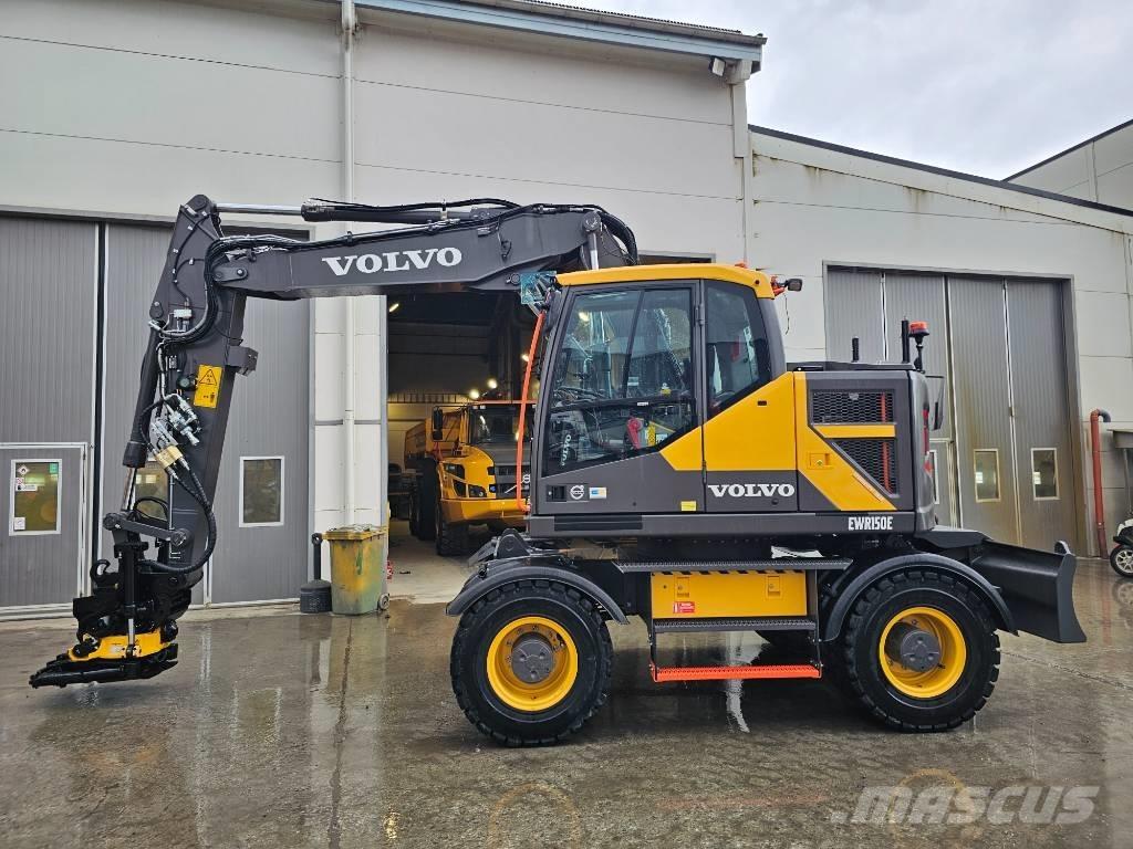 Volvo EWR150E Excavatoare cu roti