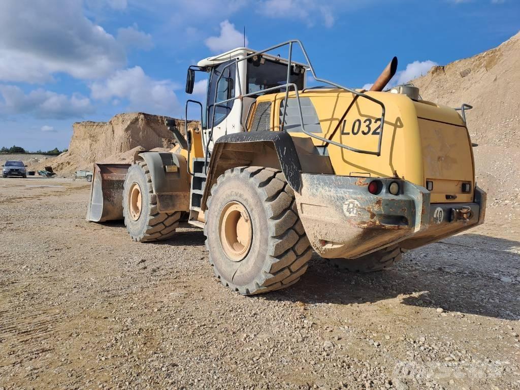 Liebherr L 580 Incarcator pe pneuri