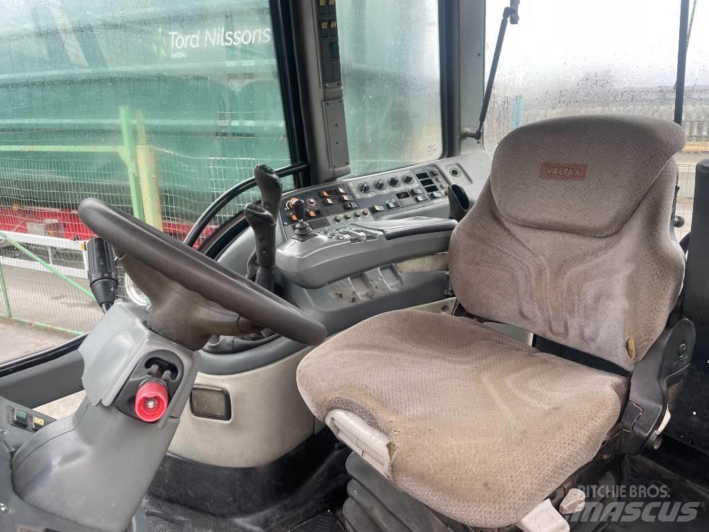 Valtra T 190 Tractoare