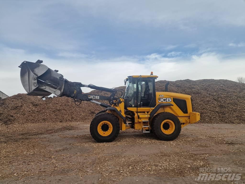 JCB 427 HT Incarcator pe pneuri