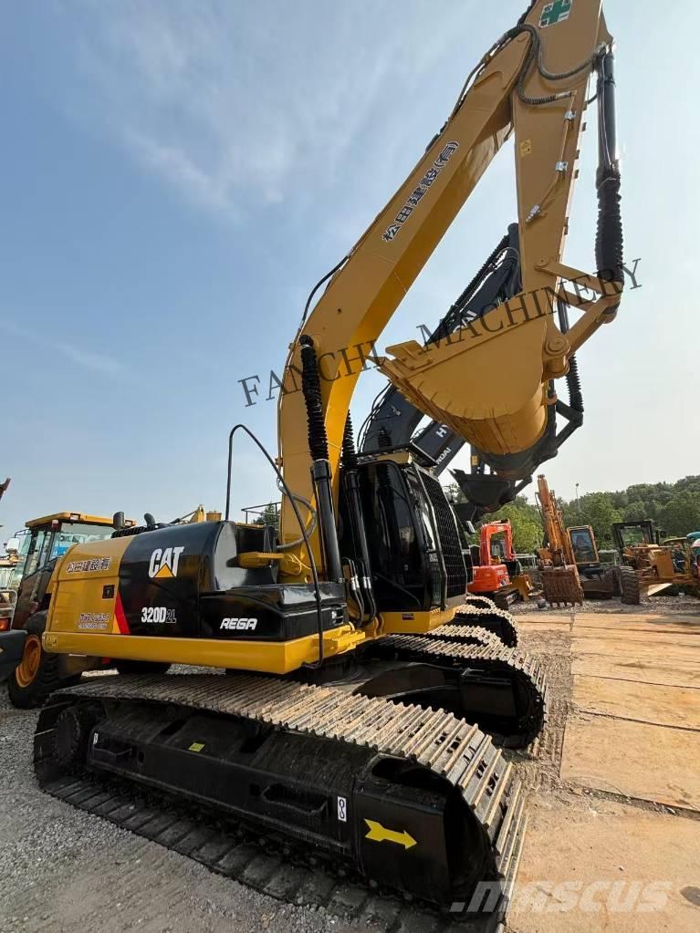 CAT 320D2L Excavatoare pe șenile
