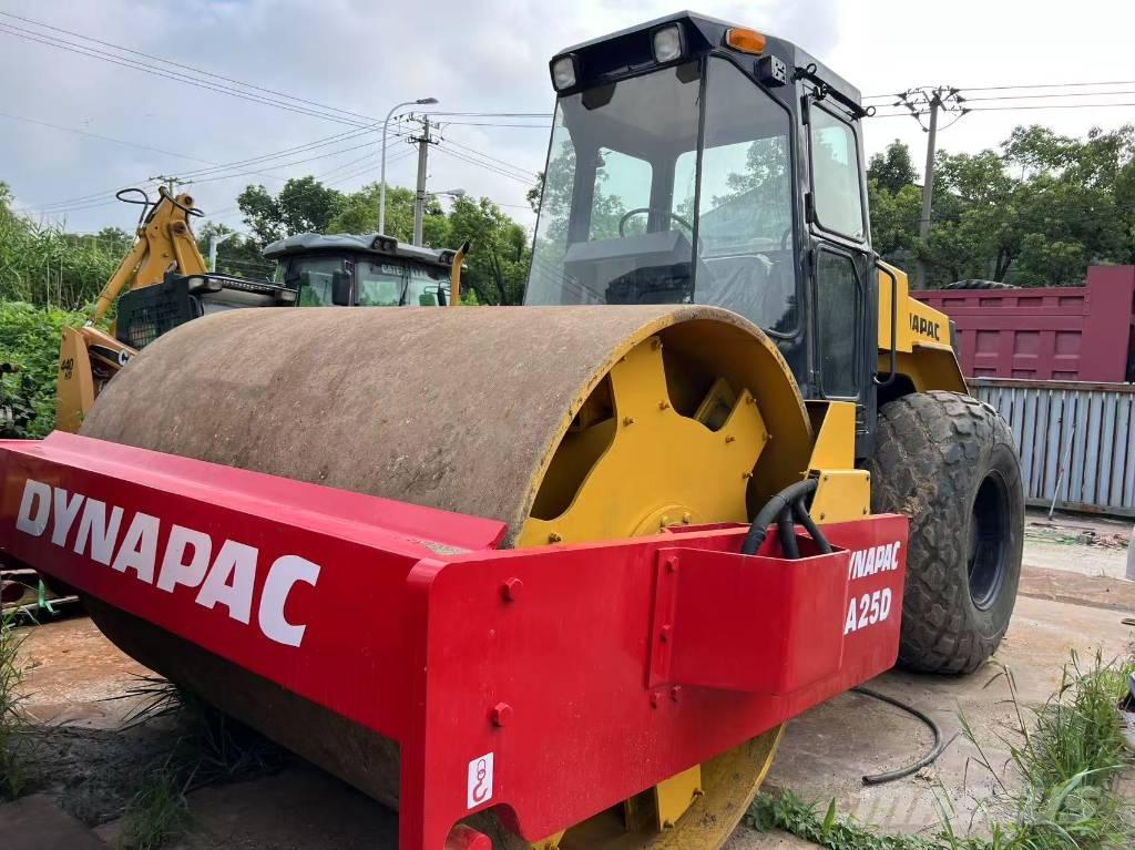Dynapac CA25D Compactoare monocilindrice