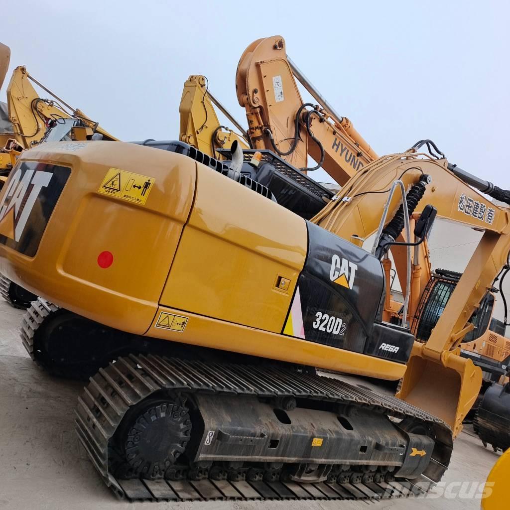 CAT 320 D2L Excavatoare pe șenile
