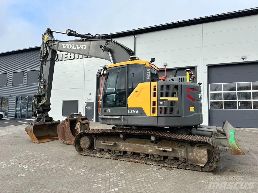 Volvo ECR 235 E LC Excavatoare pe șenile
