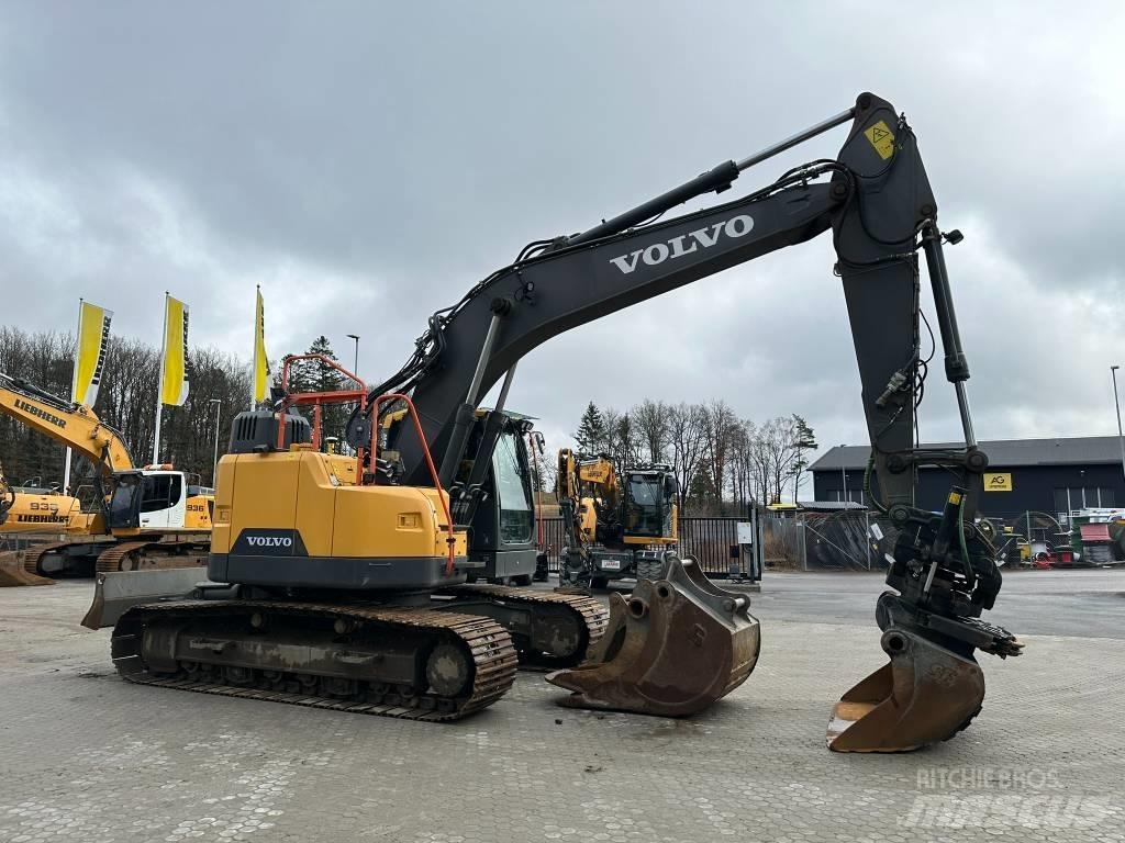 Volvo ECR 235 E LC Excavatoare pe șenile
