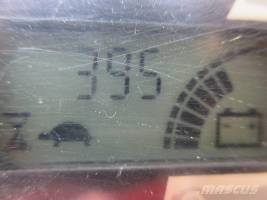 JLG Toucan 8 E Ascensoare verticale catarg