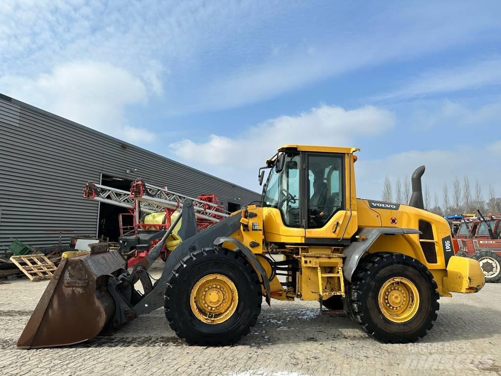 Volvo L90G Incarcator pe pneuri