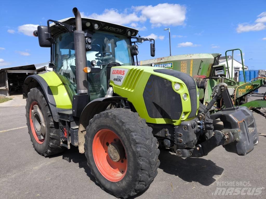 CLAAS Arion 550 Tractoare