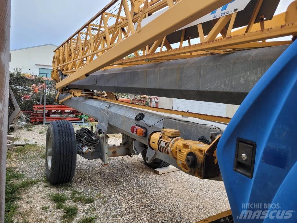 Potain IGO 32 Self erecting cranes