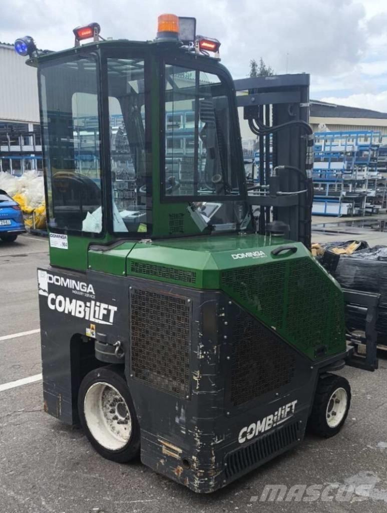 Combilift CB 2500 Stivuitoare cu patru brate