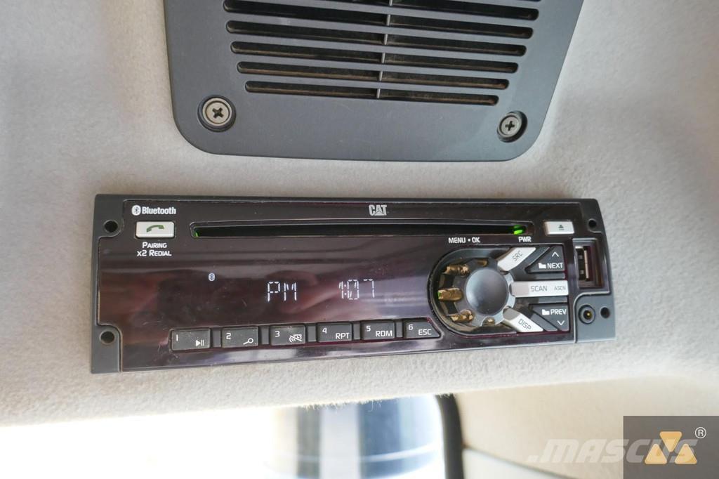 CAT 325F LCR Excavatoare pe șenile
