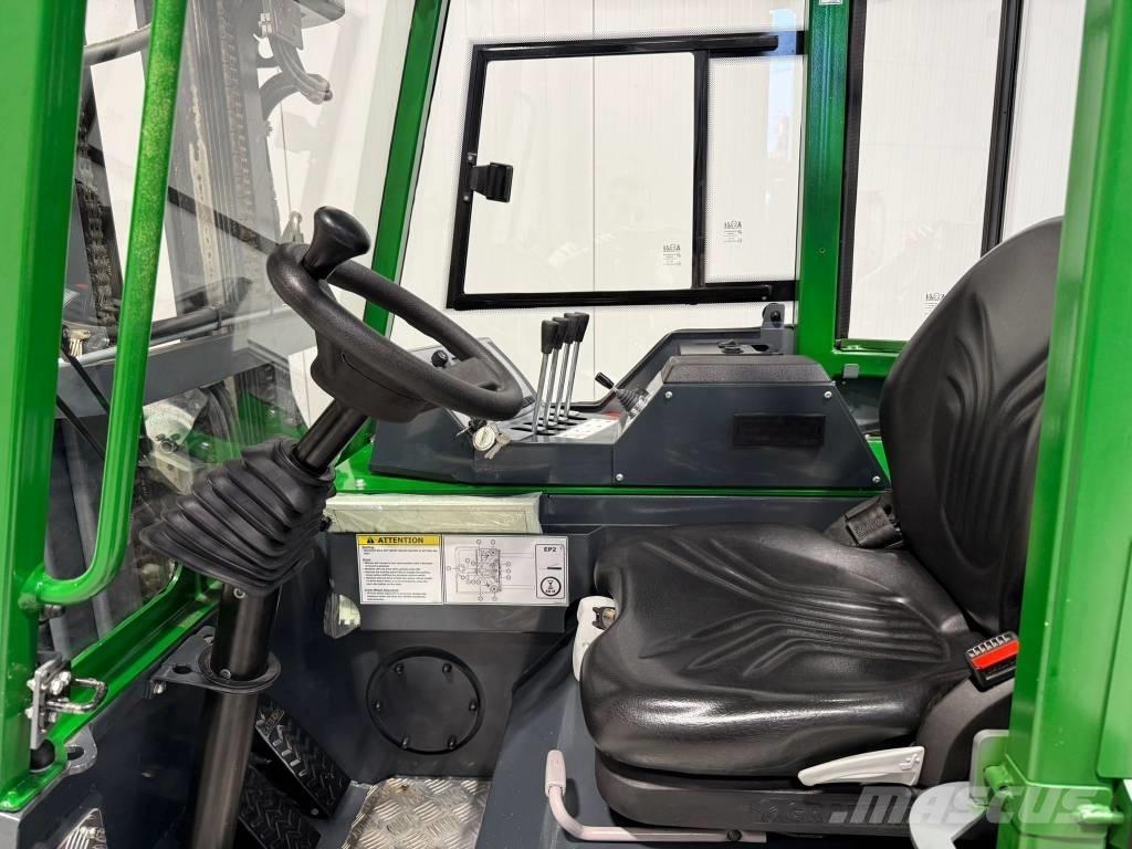 Combilift CBE2500 Stivuitoare cu patru brate