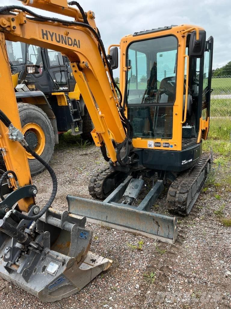 Hyundai R25Z-9 AK Mini excavatoare < 7t