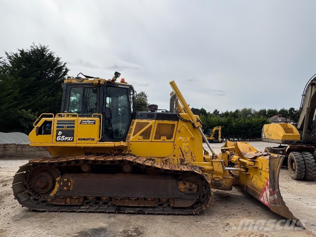 Komatsu D65PXI-18 Buldozere pe senile