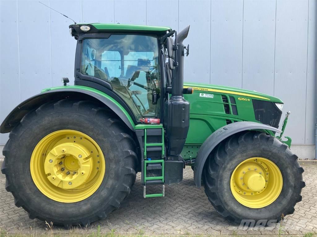 John Deere 6250R Tractoare