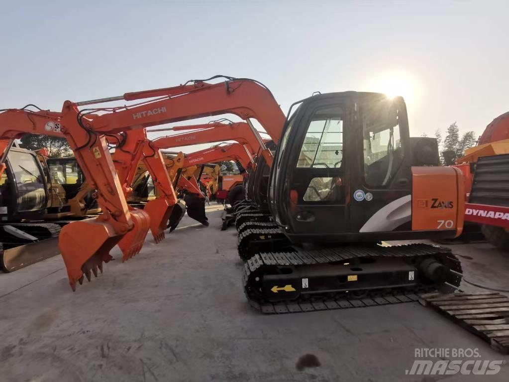 Hitachi ZX 70 Excavatoare pe șenile
