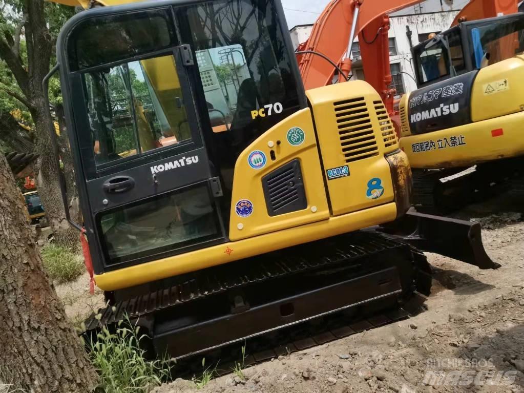 Komatsu PC 70-8 Excavatoare pe șenile
