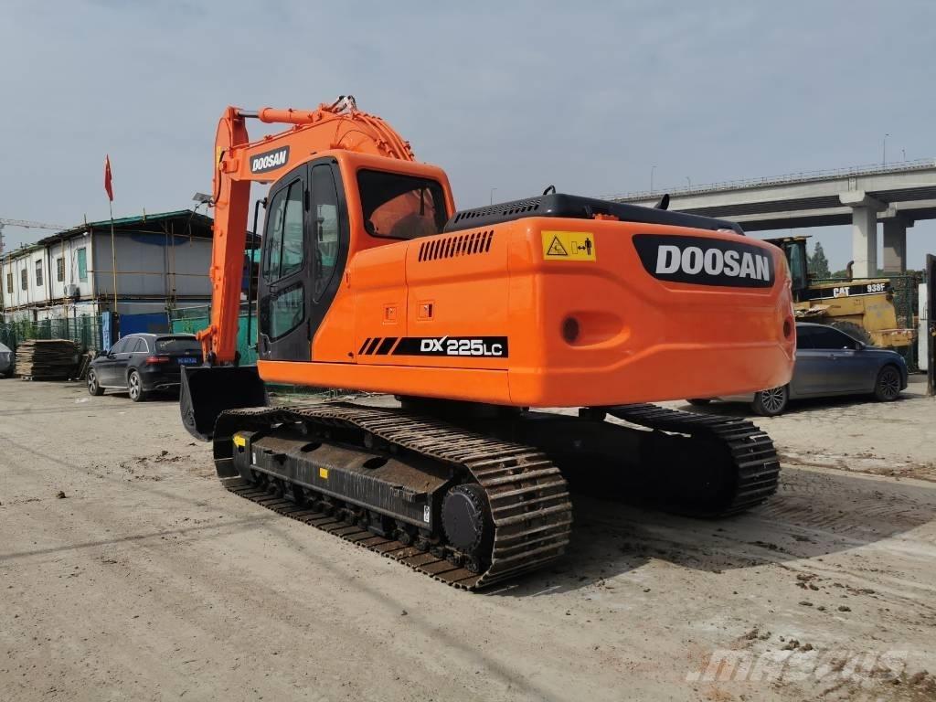 Doosan DX 225 LC Mini excavatoare < 7t