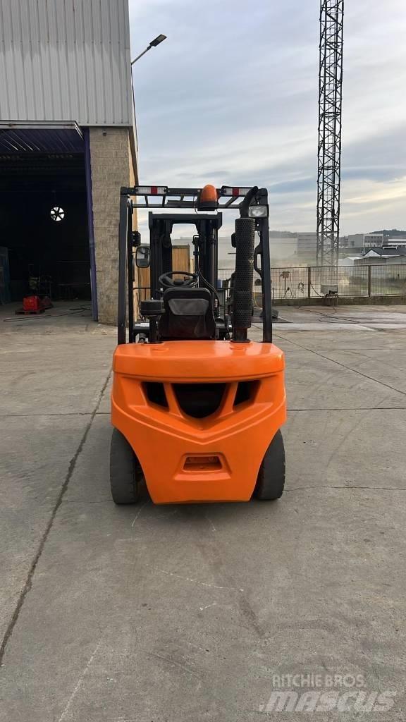 Doosan D 30 G Stivuitor diesel