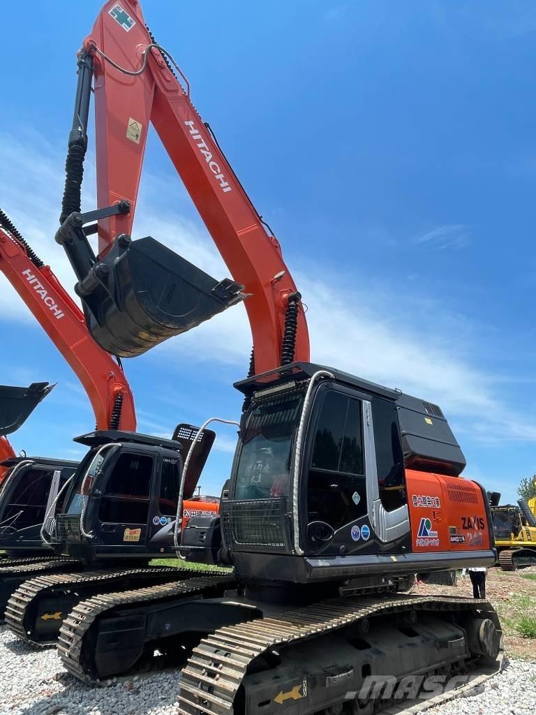 Hitachi ZX 240 Excavatoare pe șenile

