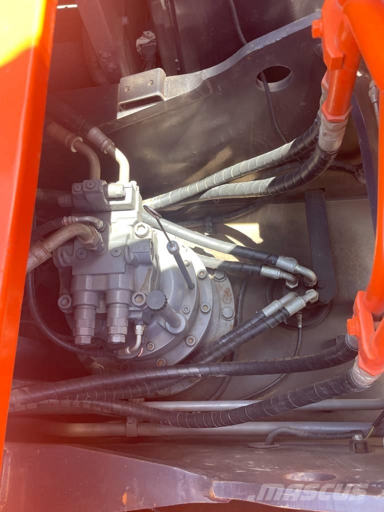 Hitachi ZX 240 Excavatoare pe șenile
