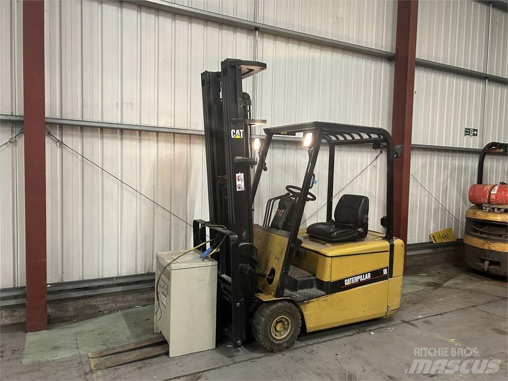 CAT EP18KT Stivuitor electric