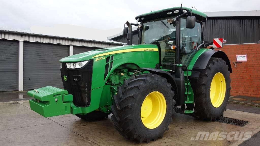 John Deere 8370 R Tractoare