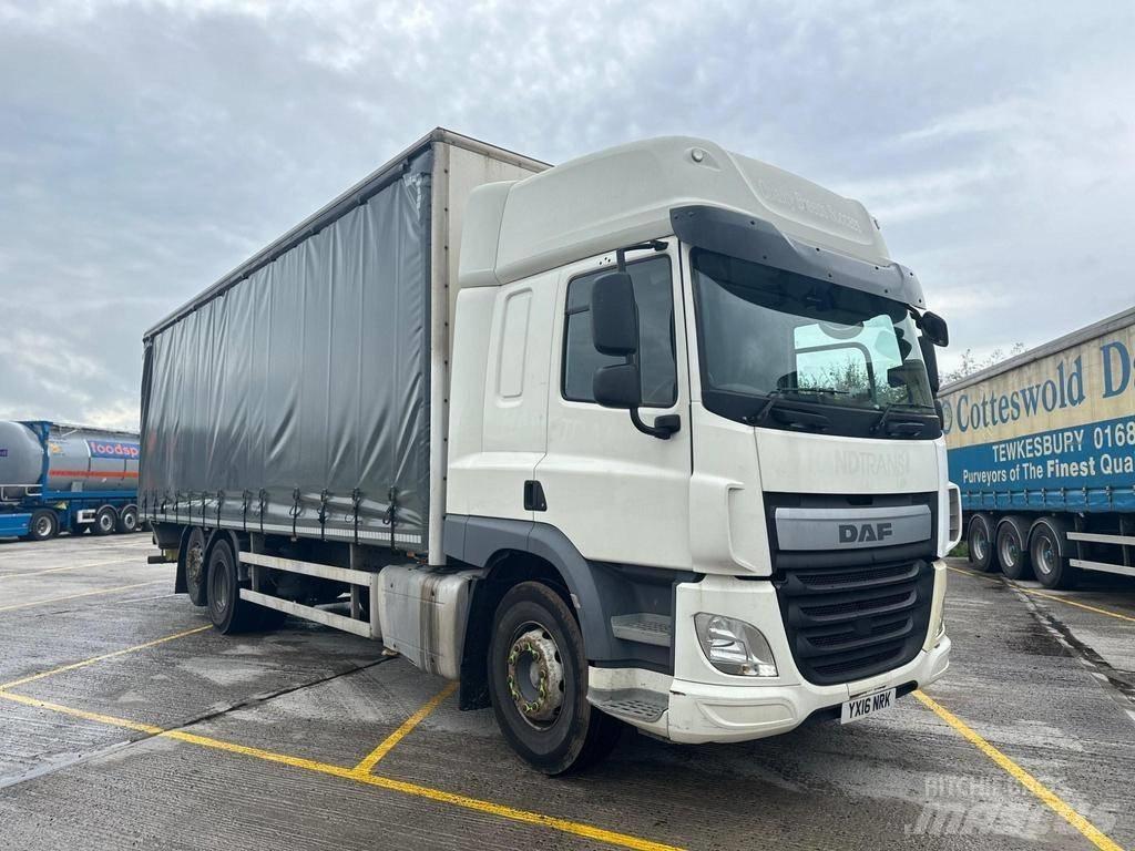 DAF CF330 Camion cu prelata