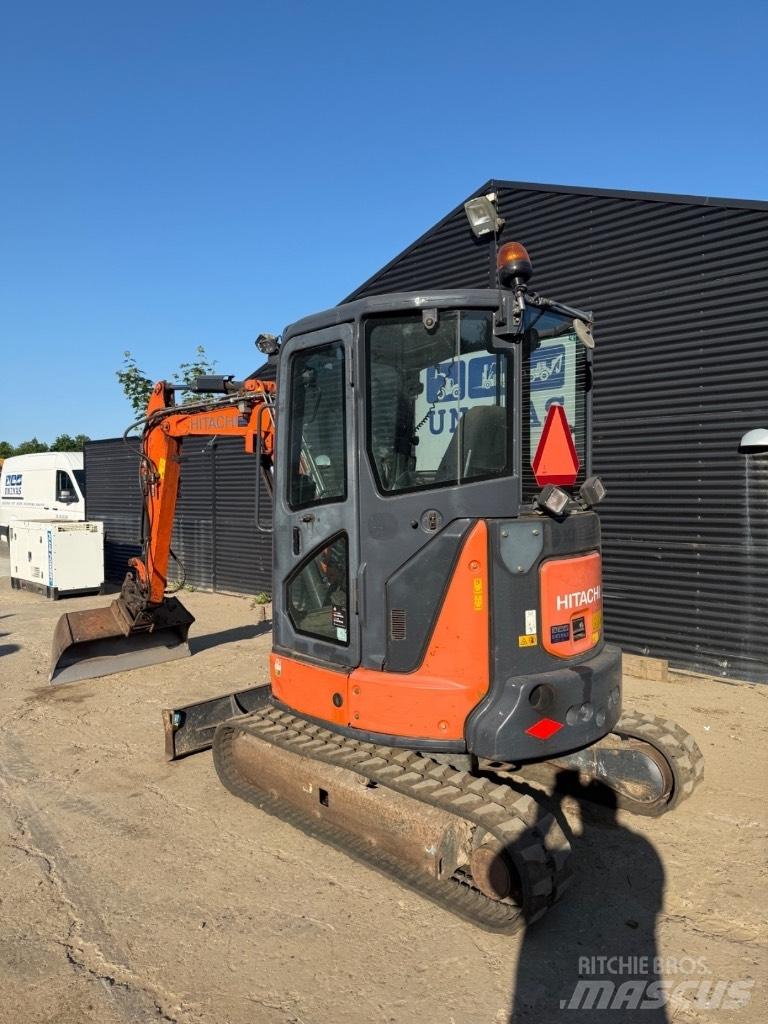 Hitachi ZX 33 Excavatoare pe șenile
