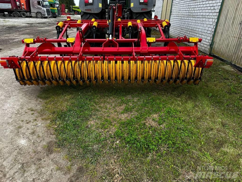 Väderstad Cultus350 pluguri pentru dalta