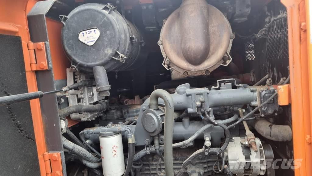 Doosan DL 200-3 Incarcator pe pneuri