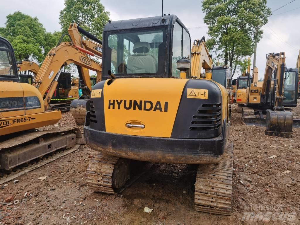 Hyundai R60 Excavatoare pe șenile
