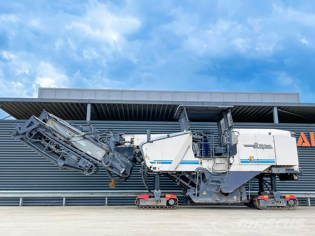 Wirtgen W 210 Utilaje asfalt cu freze reci