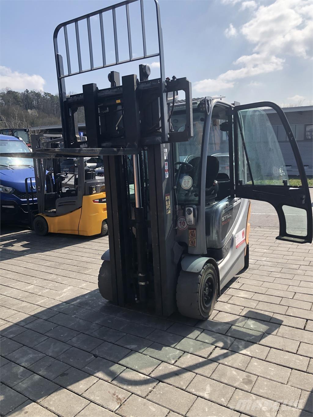 Still RX60-30 Stivuitor electric
