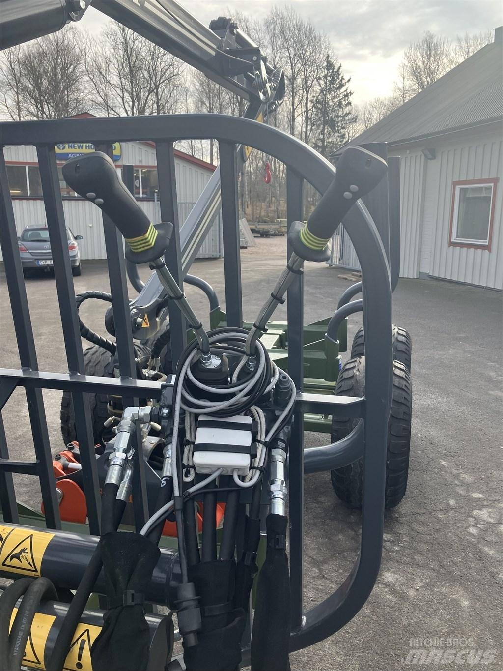 Farma T8 Utilaje forestiere - Altele