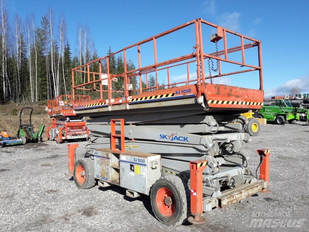SkyJack SJ 9250 Platforme foarfeca