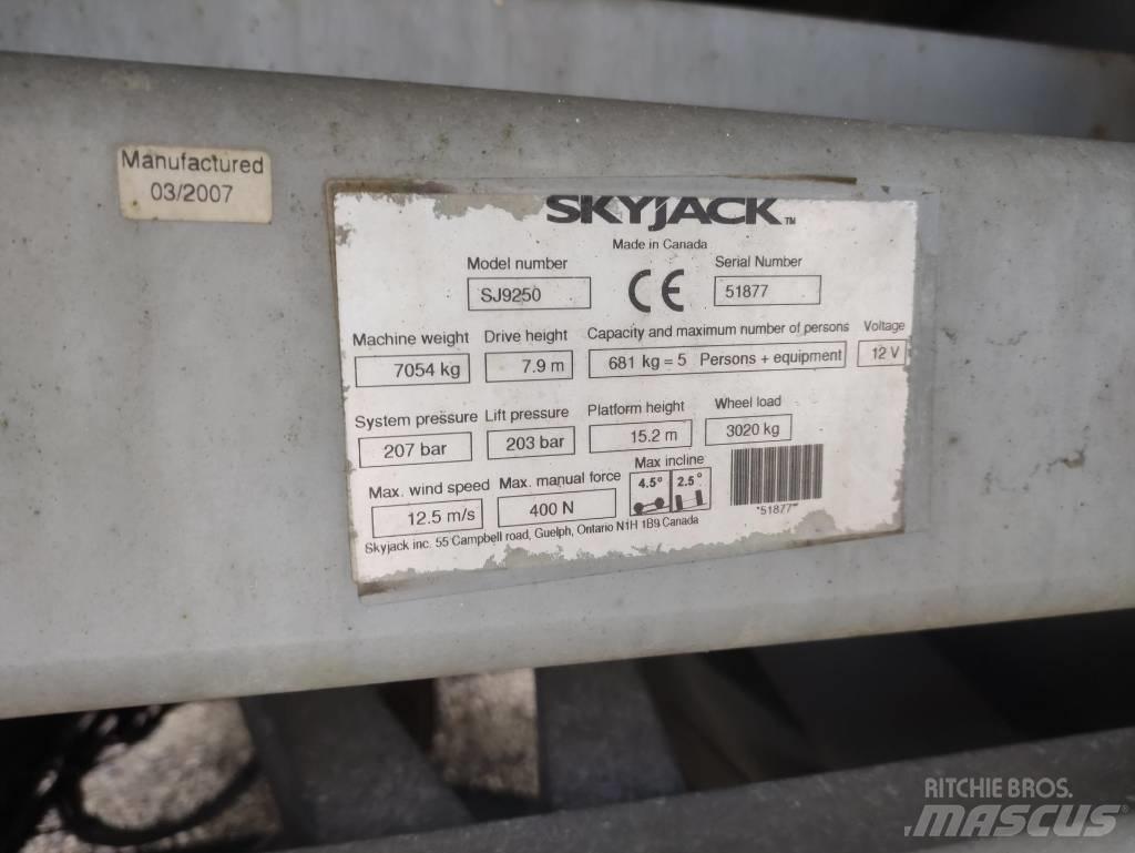 SkyJack SJ 9250 Platforme foarfeca