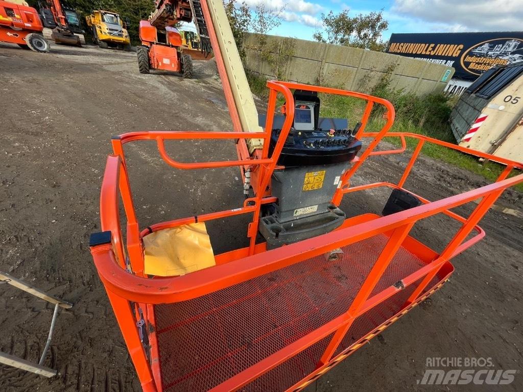 JLG 1500 SJ Nacele cu brat telescopic