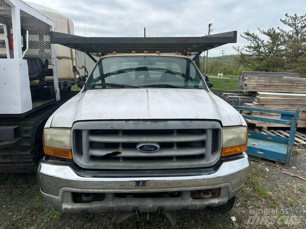 Ford F 450 Camion cabina sasiu