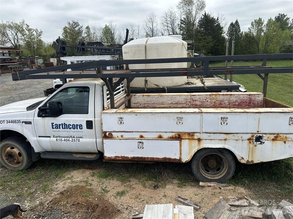 Ford F 450 Camion cabina sasiu