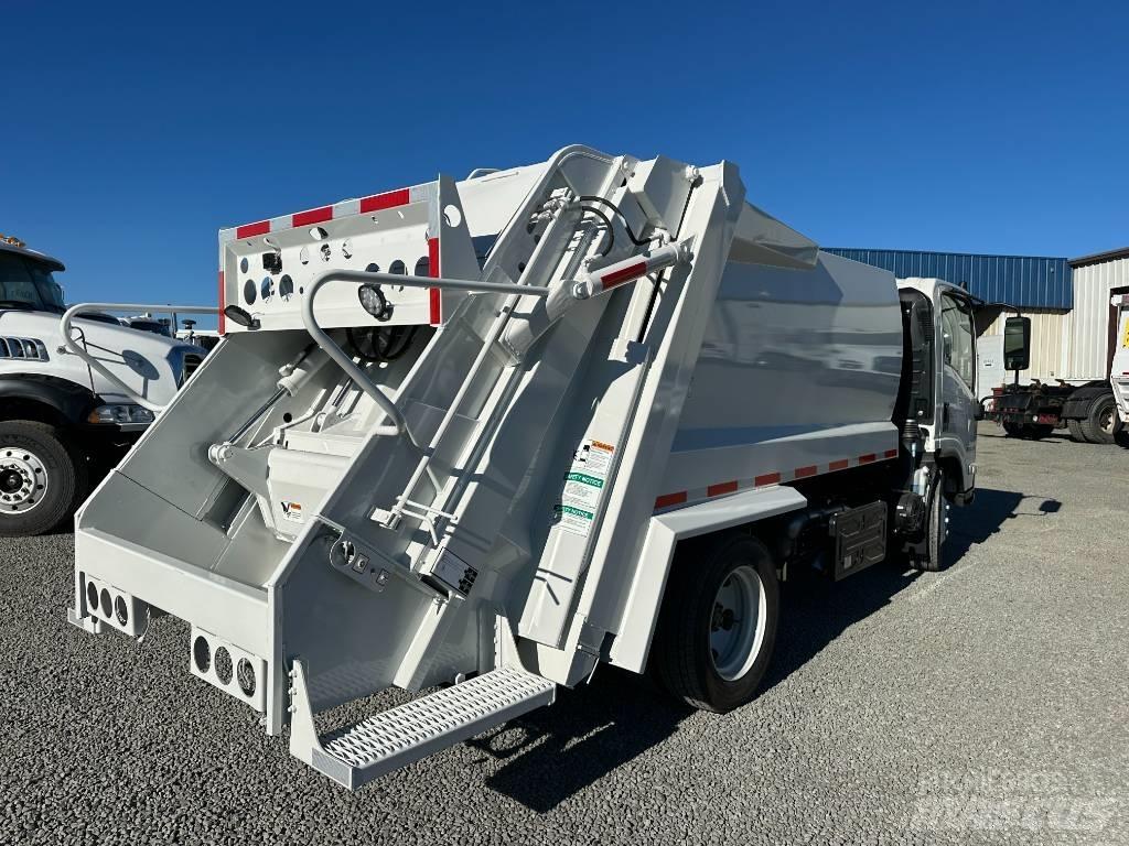 Isuzu NRR Camion de deseuri